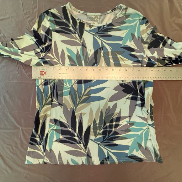 Hang Ten Leaf Print Long Sleeve SPF 50 Sun Protection Top Size Medium - Picture 7 of 8